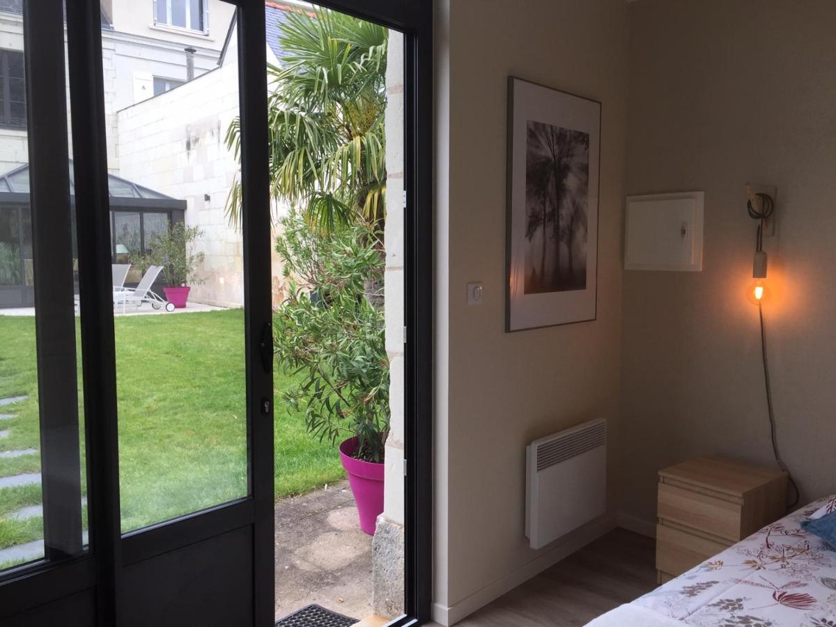 Chambre Dans Dependance Maison De Ville + Abri Velos Saumur Exterior photo